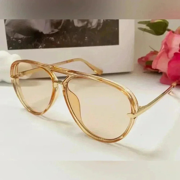 Netizen with the same large frame frog mirror, classic and versatile sunglasses - Picture 2 of 3